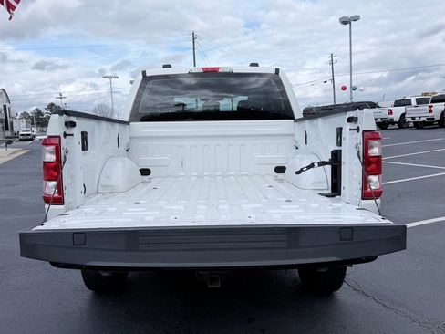 Used 2021 Ford F150 XL w/ Trailer Tow Package image 9