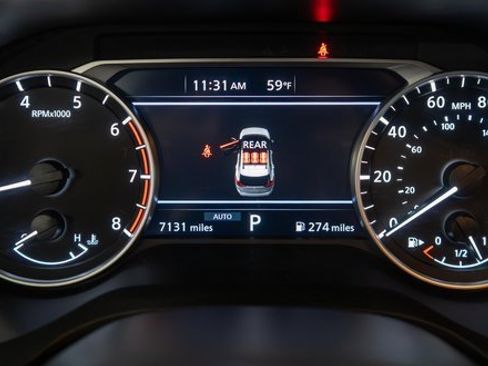 Used 2025 Nissan Rogue SV w/ SV Premium Package image 24