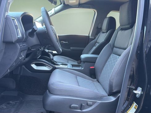New 2026 Nissan Frontier SV w/ SV Convenience Package AWD/4WD image 16