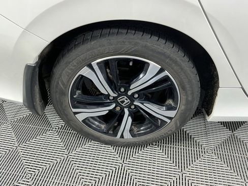 Used 2017 Honda Civic Touring image 15