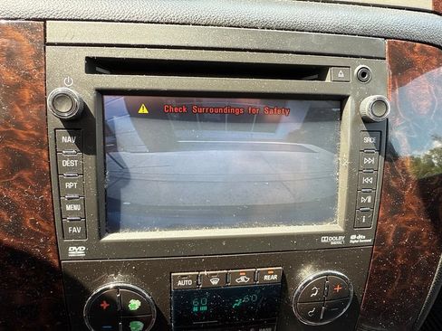 Used 2013 GMC Yukon Denali AWD/4WD image 20