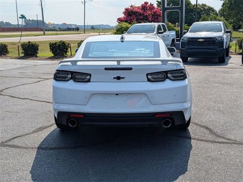Used 2023 Chevrolet Camaro SS image 4