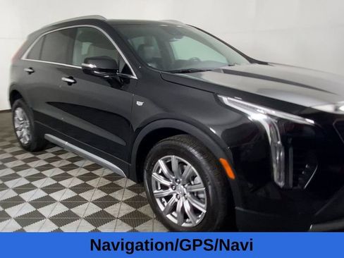 Certified 2023 Cadillac XT4 Premium Luxury w/ Cold Weather Package image 5