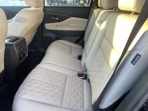 Used 2024 Nissan Murano Platinum w/ Cargo Package image 8