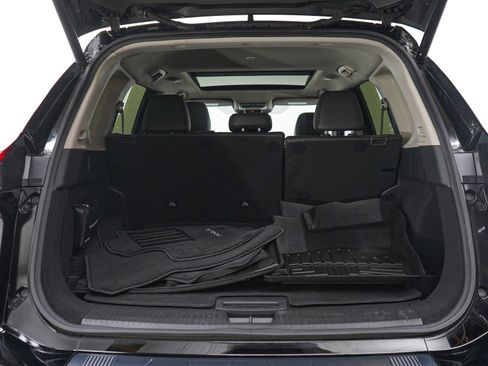 Used 2024 Nissan Rogue SV w/ SV Premium Package AWD/4WD image 19