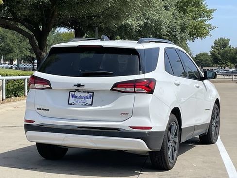 Used 2023 Chevrolet Equinox RS FWD image 4
