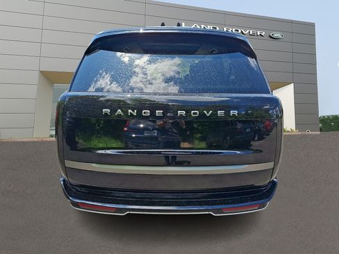 Used 2024 Land Rover Range Rover Long Wheelbase SE AWD/4WD image 7