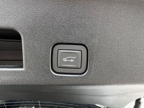 New 2026 GMC Acadia Elevation image 51