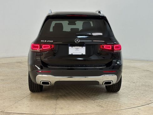 Used 2021 Mercedes-Benz GLB 250 image 10