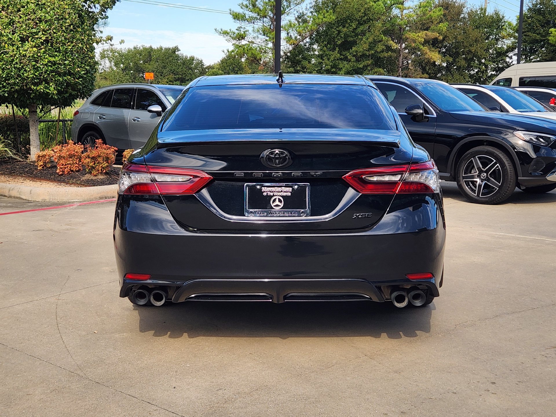 Used 2021 Toyota Camry XSE FWD image 8