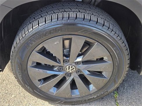 Used 2023 Volkswagen Taos S image 12