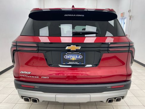 New 2026 Chevrolet Traverse LT w/ LPO, Floor Liner Package AWD/4WD image 20