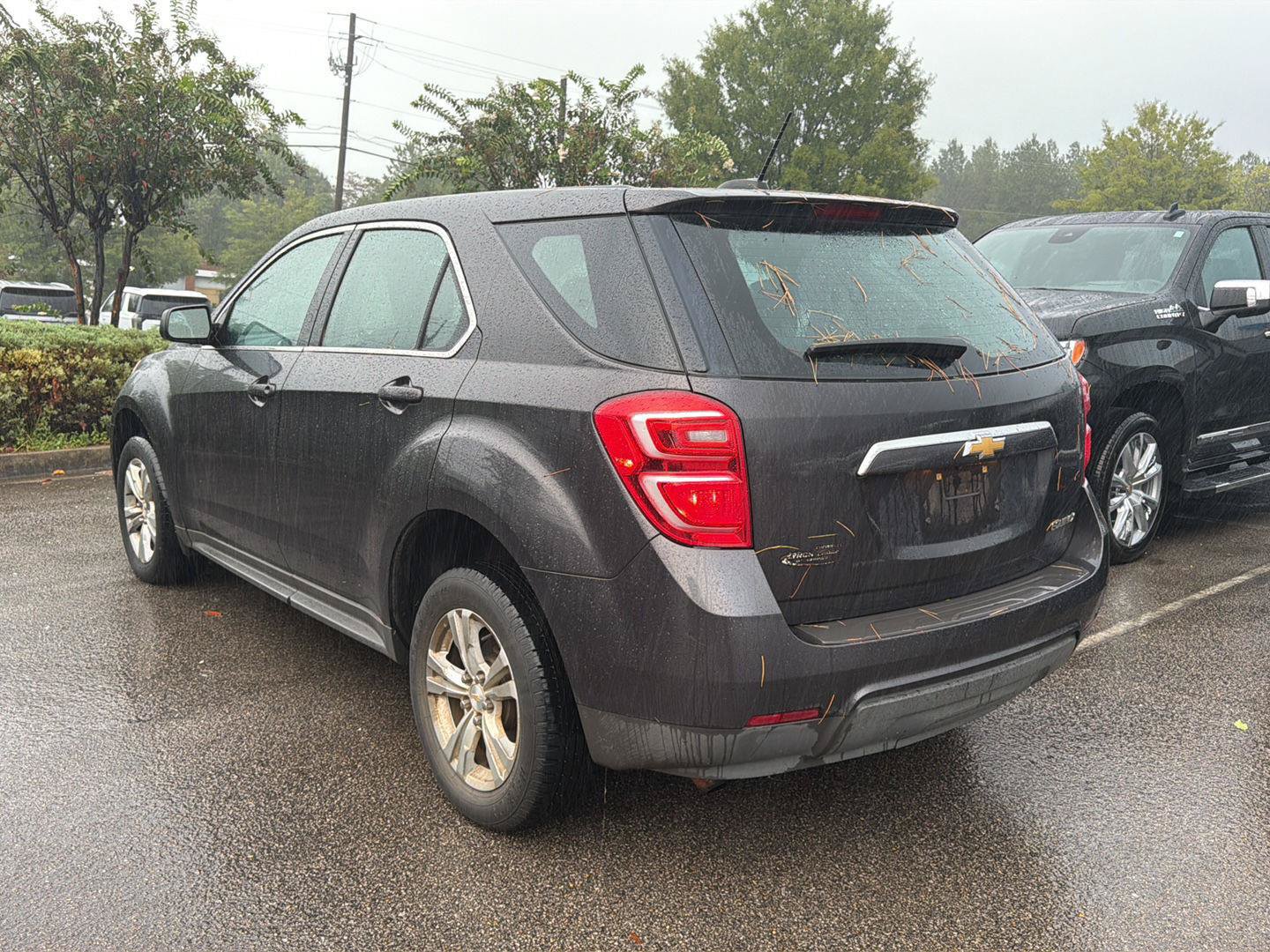 Used 2016 Chevrolet Equinox LS FWD image 2