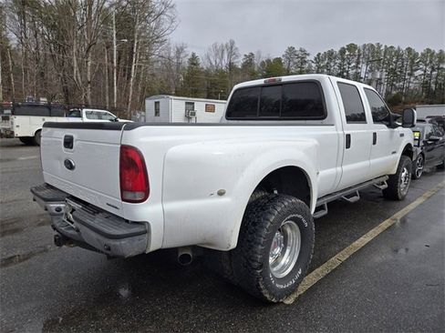 Used 2006 Ford F350 4x4 Crew Cab DRW Super Duty image 4