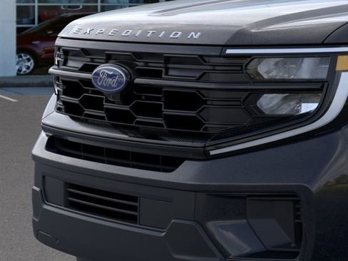 New 2026 Ford Expedition Max Active RWD image 17