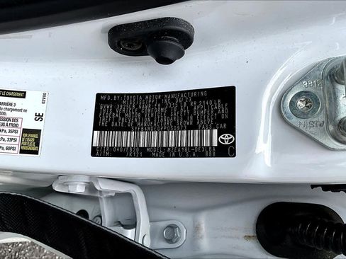 Used 2023 Toyota Corolla LE image 33