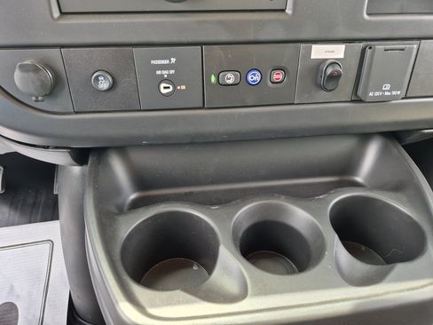 New 2024 Chevrolet Express 3500 w/ Power Convenience Package image 20
