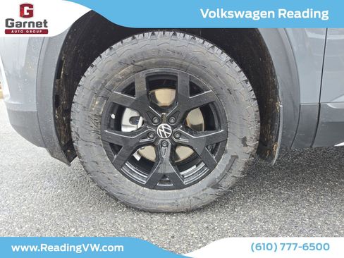 New 2026 Volkswagen Atlas Peak Edition image 9