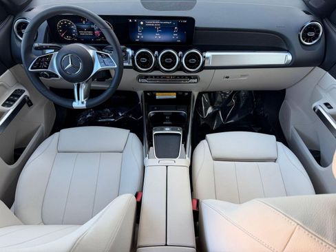 New 2026 Mercedes-Benz GLB 250 image 17