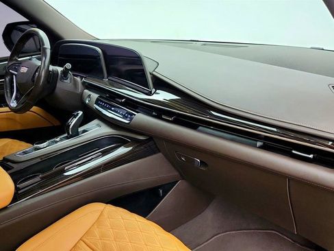 Used 2021 Cadillac Escalade Sport w/ Driver Assist Tech Package image 30