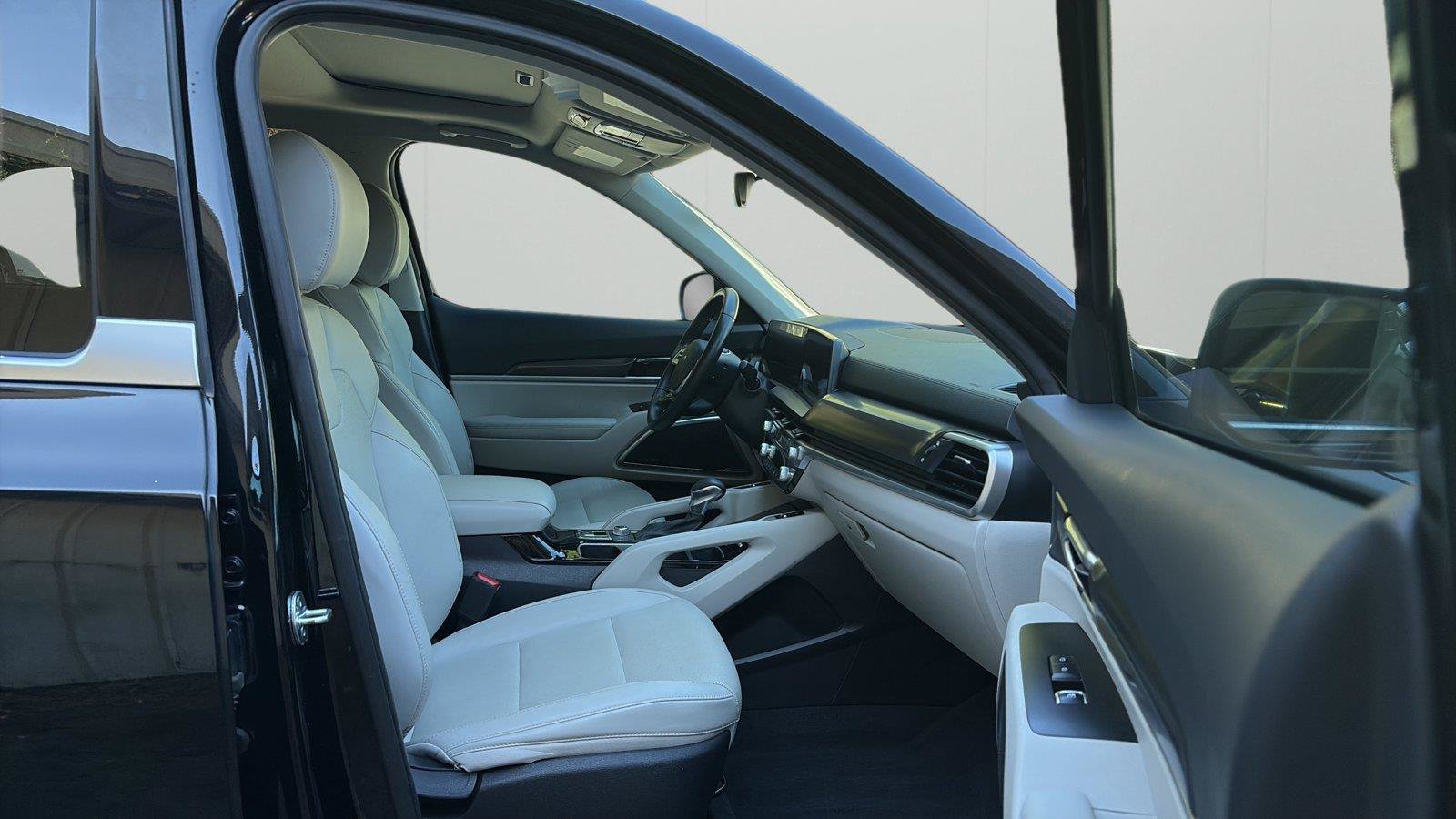 Used 2023 Kia Telluride S w/ S Sunroof Package FWD image 14