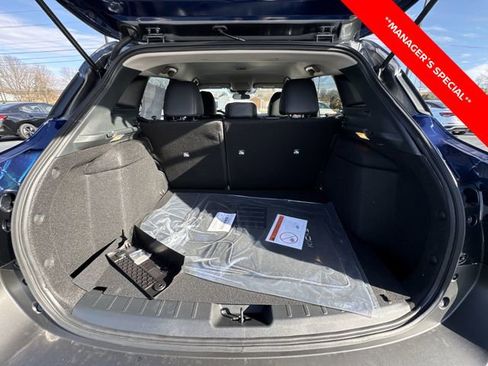 New 2025 Nissan Kicks SR AWD/4WD image 23