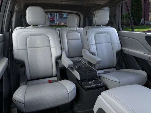 New 2026 Lincoln Aviator Black Label w/ Dynamic Handling Package AWD/4WD image 11