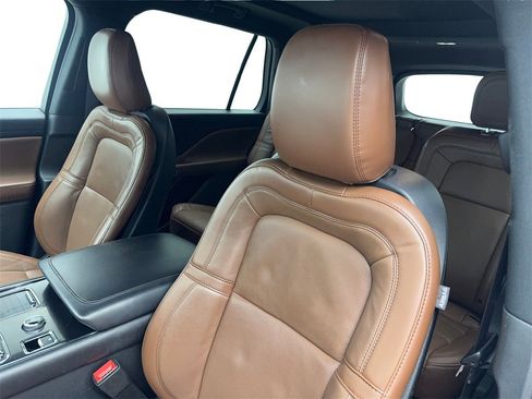 Used 2022 Lincoln Aviator Reserve w/ Equipment Group 201A image 26
