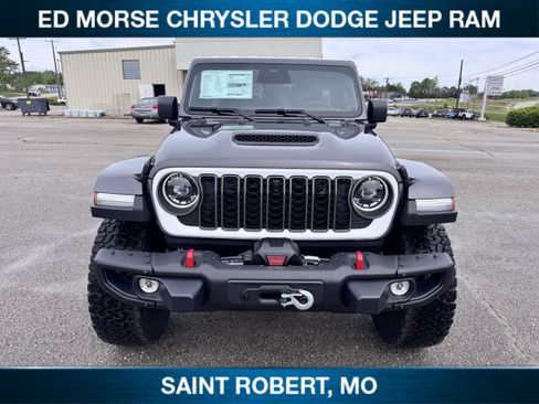 New 2026 Jeep Wrangler Unlimited Rubicon w/ Whitecap Package AWD/4WD image 2