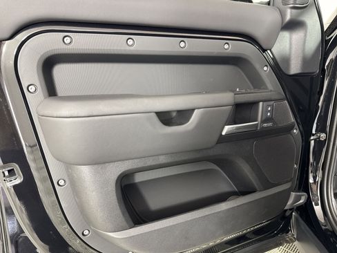 New 2025 Land Rover Defender 130 V8 image 21