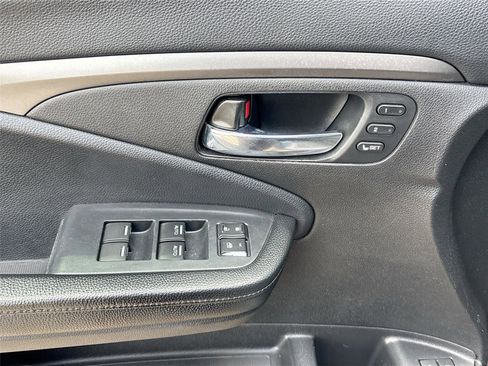 Used 2021 Honda Pilot EX-L image 17