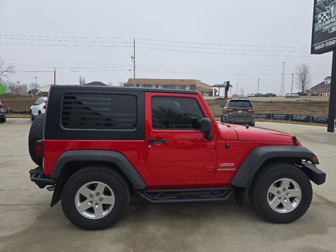 Used 2010 Jeep Wrangler Sport image 8