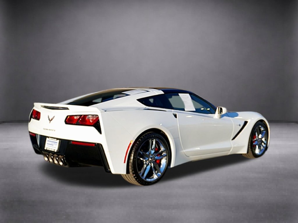 Used 2015 Chevrolet Corvette Stingray Coupe w/ 3LT Preferred Equipment Group RWD image 4
