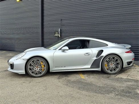 Used 2015 Porsche 911 Turbo image 2