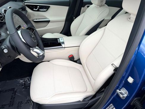New 2026 Mercedes-Benz C 300 Sedan image 5