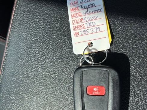 Used 2024 Toyota 4Runner TRD Off-Road Premium image 52