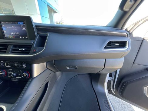 Certified 2024 Chevrolet Suburban LS w/ Driver Alert Package image 28