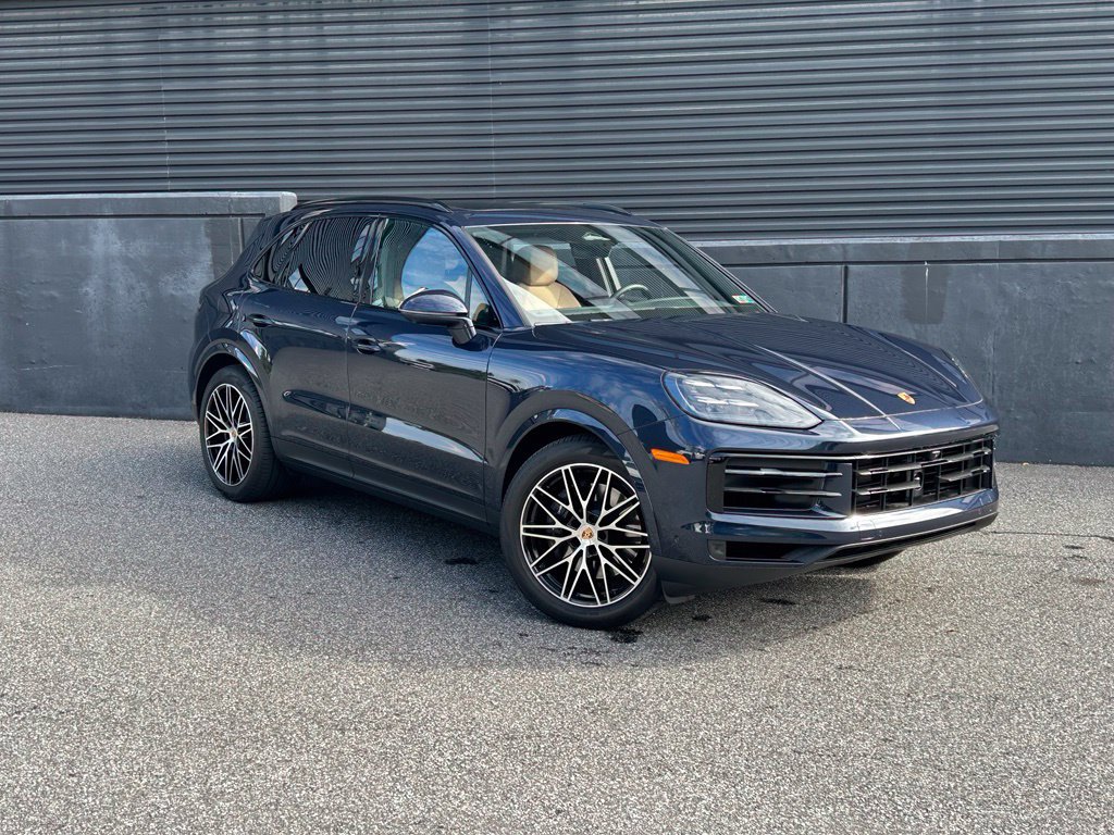 Certified 2026 Porsche Cayenne AWD/4WD image 12