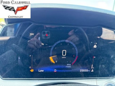 Used 2024 Chevrolet Trax LT FWD image 8