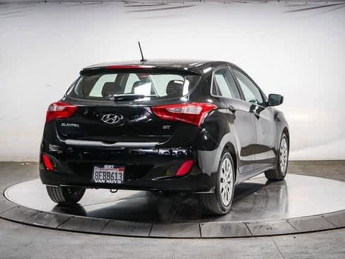 Used 2016 Hyundai Elantra GT image 4