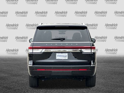 Used 2023 Lincoln Navigator Reserve image 6