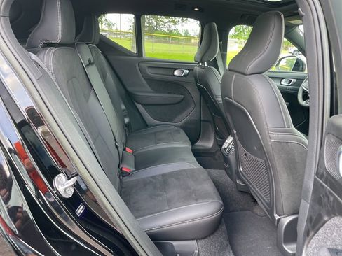 Used 2023 Volvo XC40 Recharge Plus AWD/4WD image 16