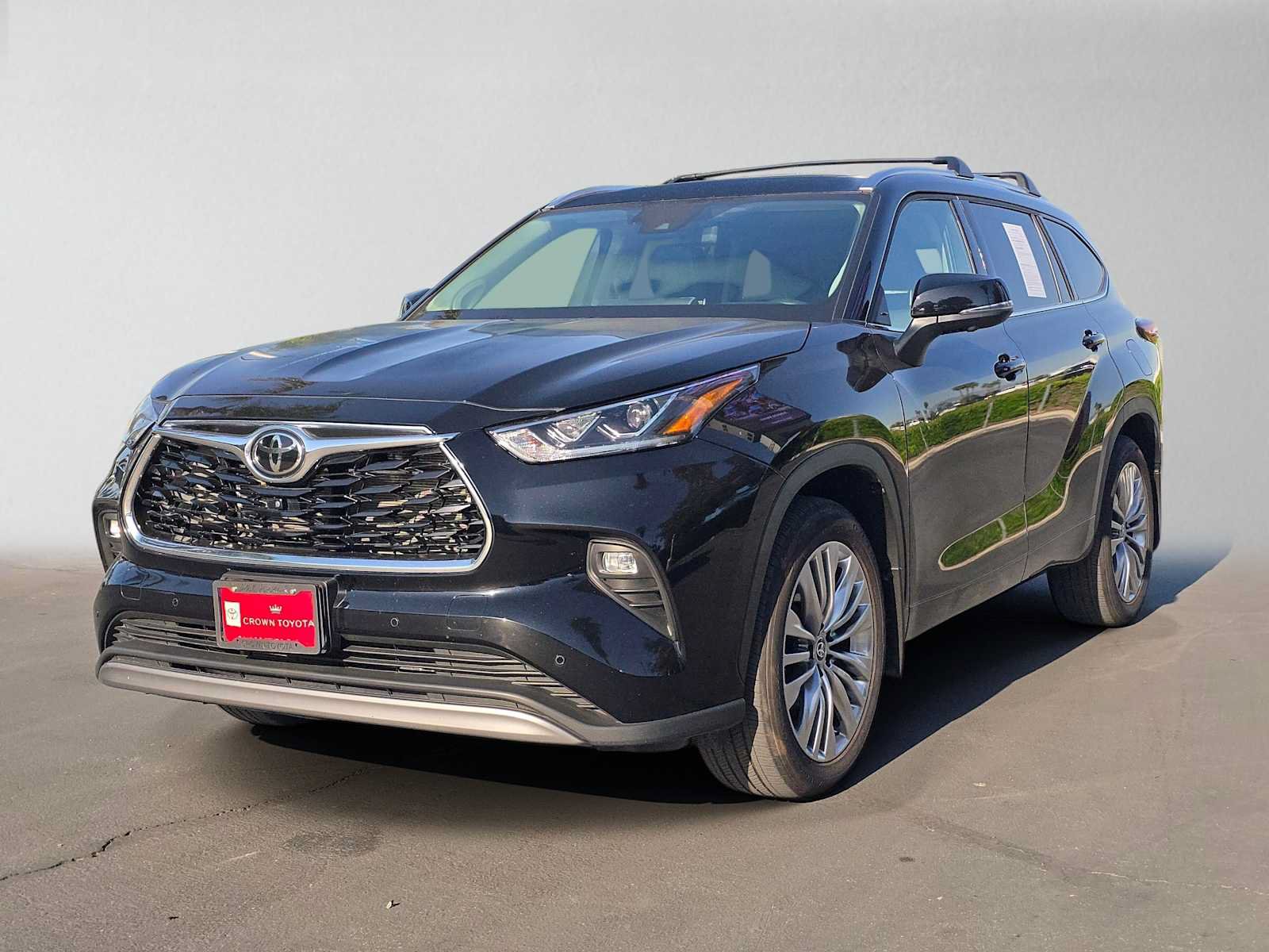 Certified 2026 Toyota Highlander Platinum AWD/4WD image 7