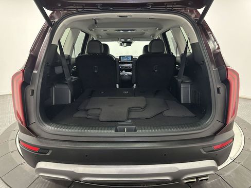 Used 2021 Kia Telluride EX w/ EX Premium Package FWD image 33