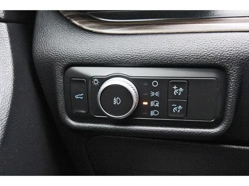 Used 2020 Ford Explorer Limited RWD image 21