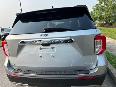 Used 2023 Ford Explorer XLT w/ Equipment Group 202A AWD/4WD image 5