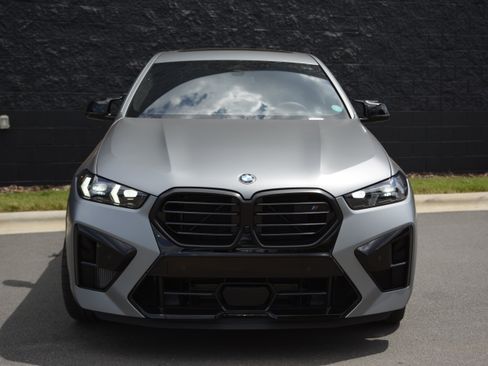 Used 2026 BMW X6 M Competition AWD/4WD image 10