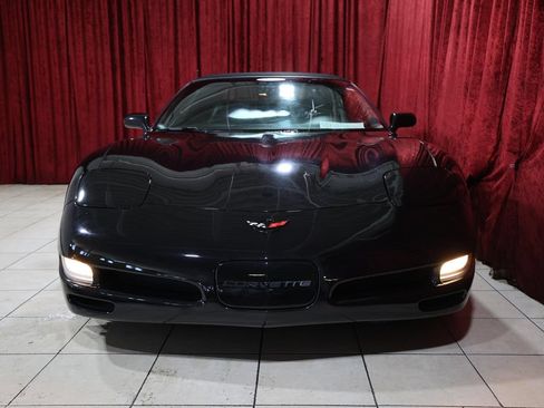Used 2002 Chevrolet Corvette Convertible RWD image 10