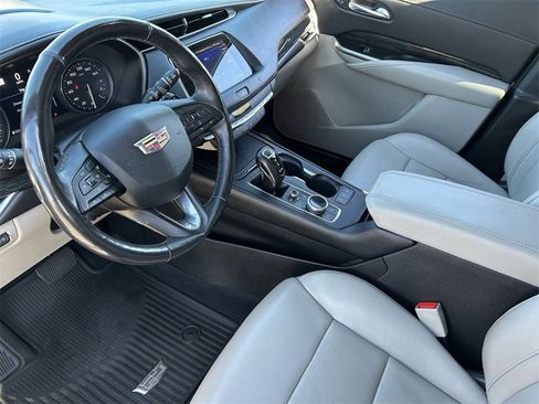 Used 2019 Cadillac XT4 Premium Luxury image 16