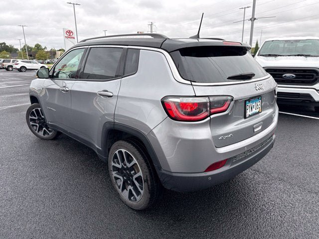 Used 2018 Jeep Compass Limited AWD/4WD image 3